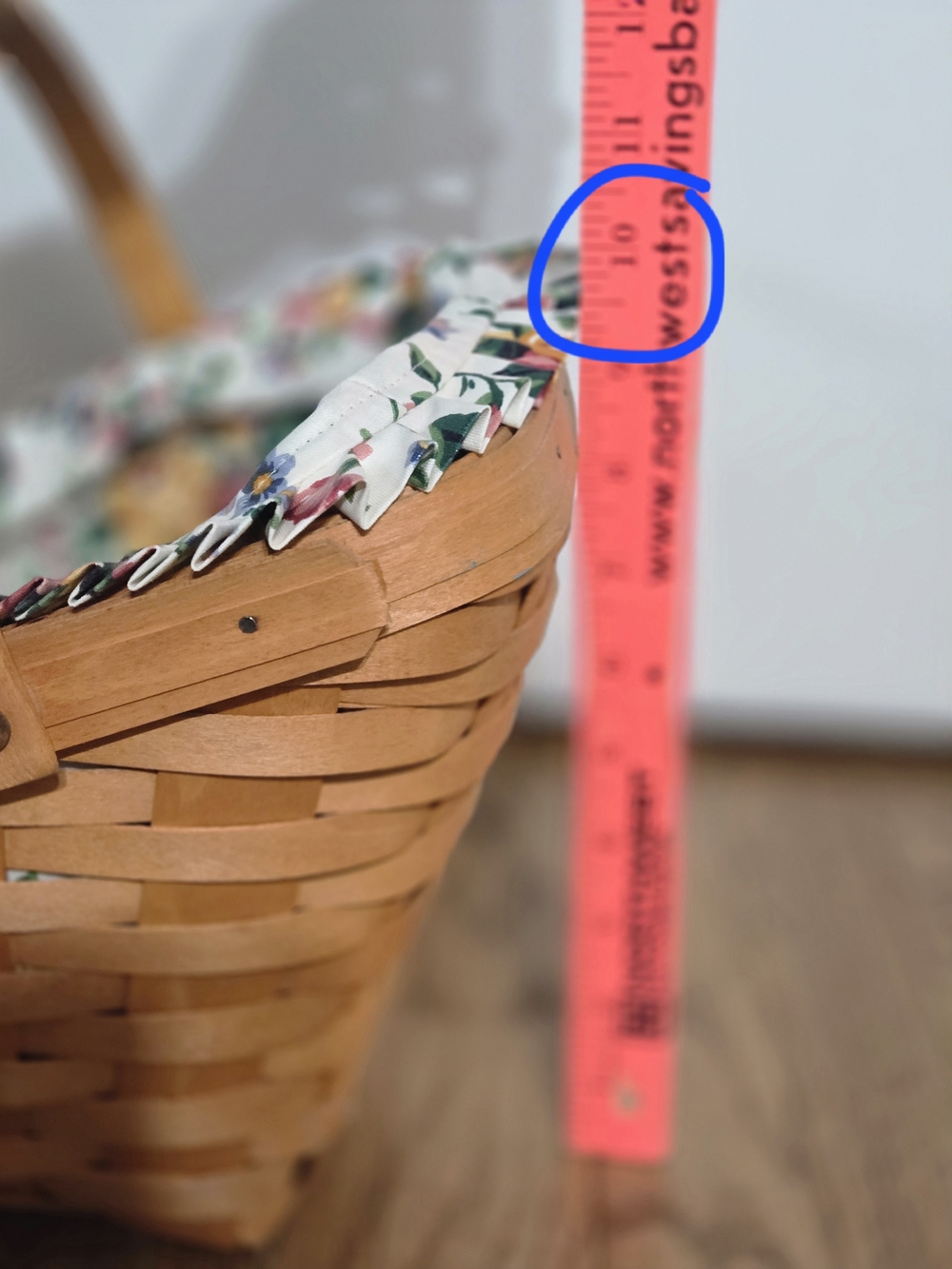 Longaberger Veggie Basket, 1997 with Cloth Liner - Picture 4 of 10